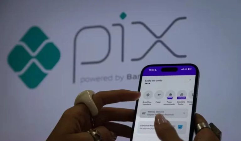 Pix por aproximação deixa de ter limite fixo de R$ 500 a partir desta quinta-feira; entenda